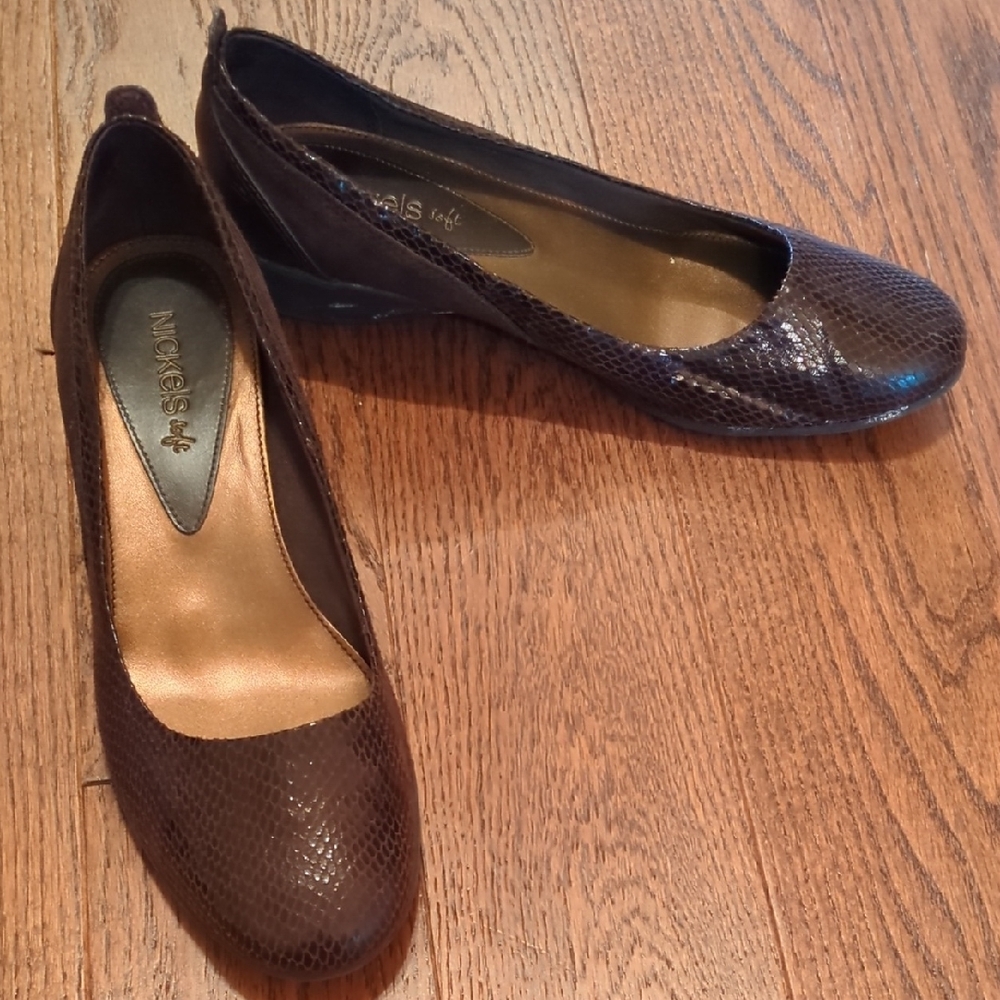 Nickels Dark Brown Snake Print Wedges 9